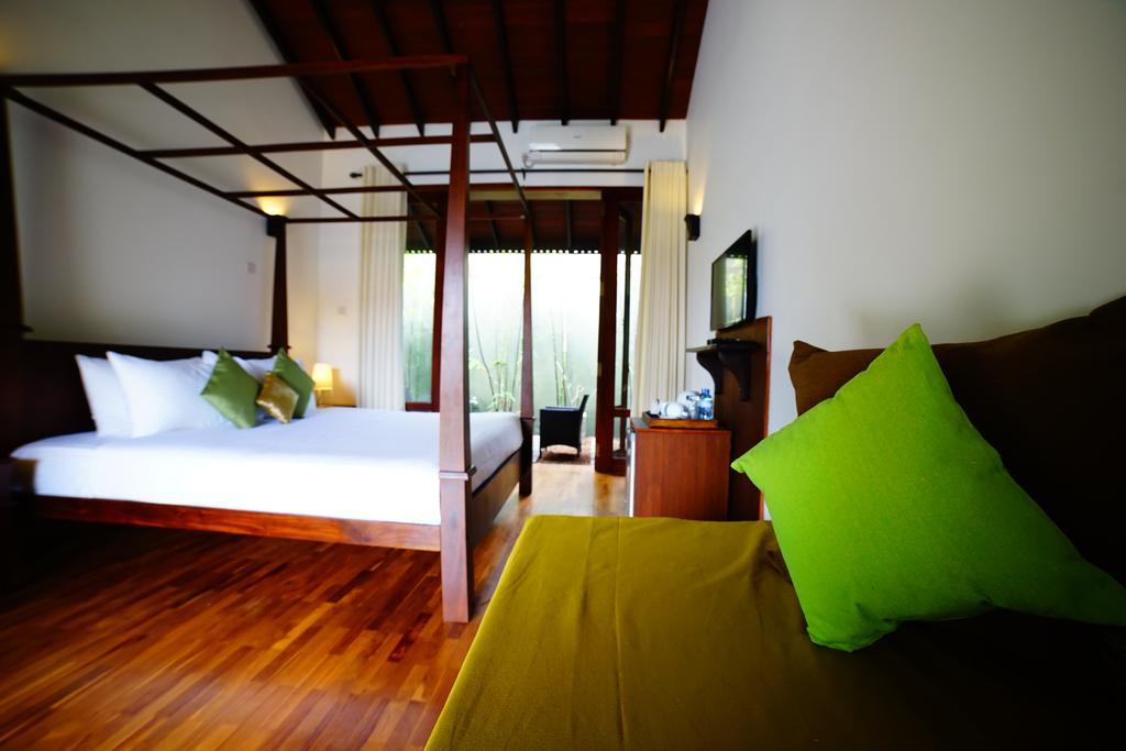 Lespri Grand Hotel Negombo Bilik gambar