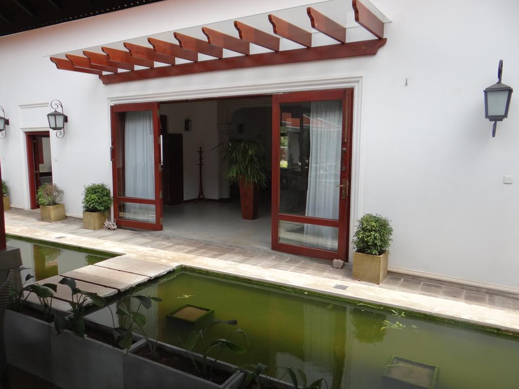 Lespri Grand Hotel Negombo Luaran gambar
