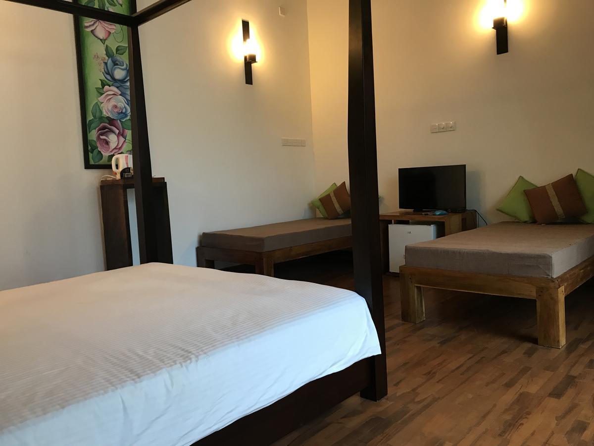 Lespri Grand Hotel Negombo Luaran gambar